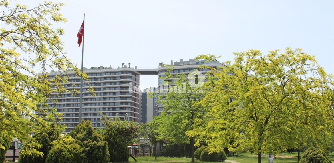 2 exterior blue lake apartments for sale in istanbul kucukcekmece real photo