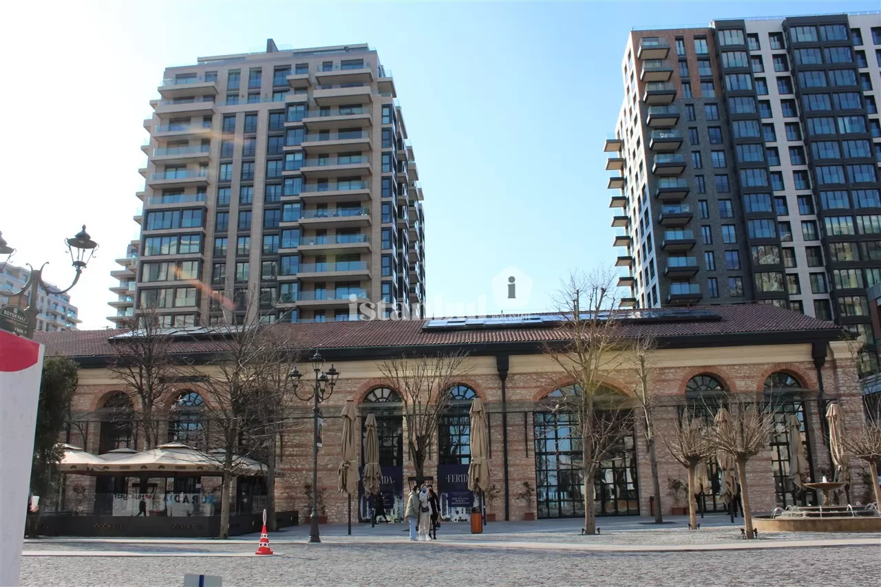 Buyukyali Istanbul luxury coastal property for sale in the heart of