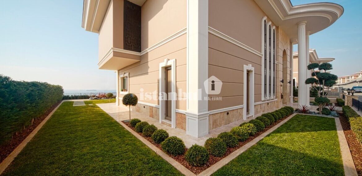 exterior deniz istanbul real photo mansions for sale in istanbul