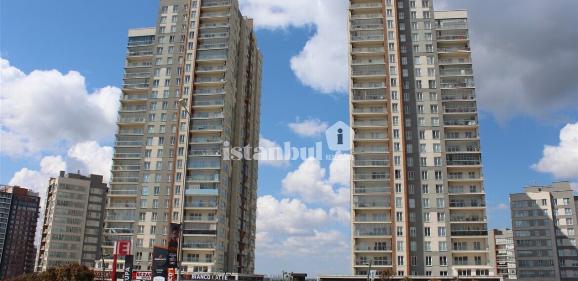 Avrupa Konutlari Başakşehi̇r real photo commercial stores apartments for sale in Istanbul Turkey real estate and citizenship