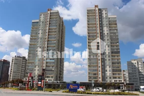Avrupa Konutlari Başakşehi̇r real photo commercial stores apartments for sale in Istanbul Turkey real estate and citizenship