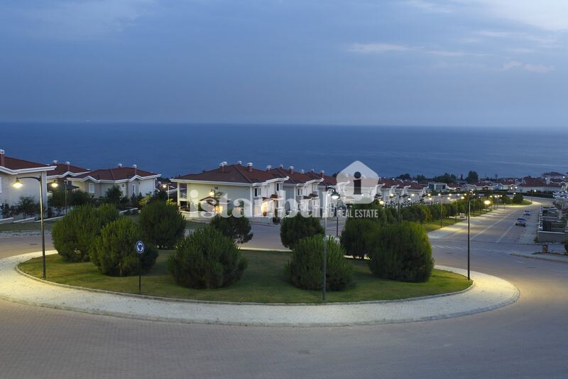 İhlas Güzelşehir seaside villas and houses for sale in istanbul