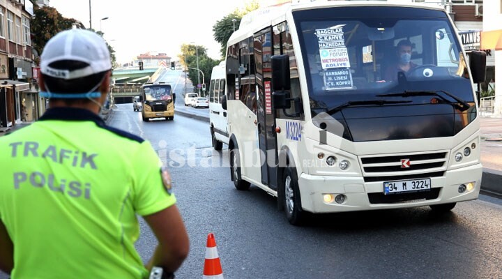 Minibusses (dolmuş) in istanbul public transportation in istannbul guide 2022