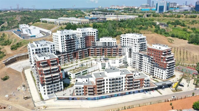 Experience sophisticated living and Turkish citizenship opportunities at Yeniköy Konakları’s elegant residences.