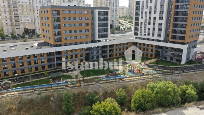 Explore the tranquility of Semt Bahçekent, a peaceful neighborhood offering Turkish citizenship.