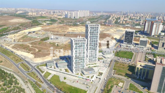 Immerse yourself in the stylish living of Dumankaya Miks while considering Turkish citizenship.