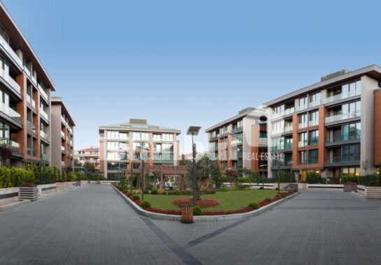 Indulge in the luxury of Avrupa Konakları Florya while pursuing Turkish citizenship.